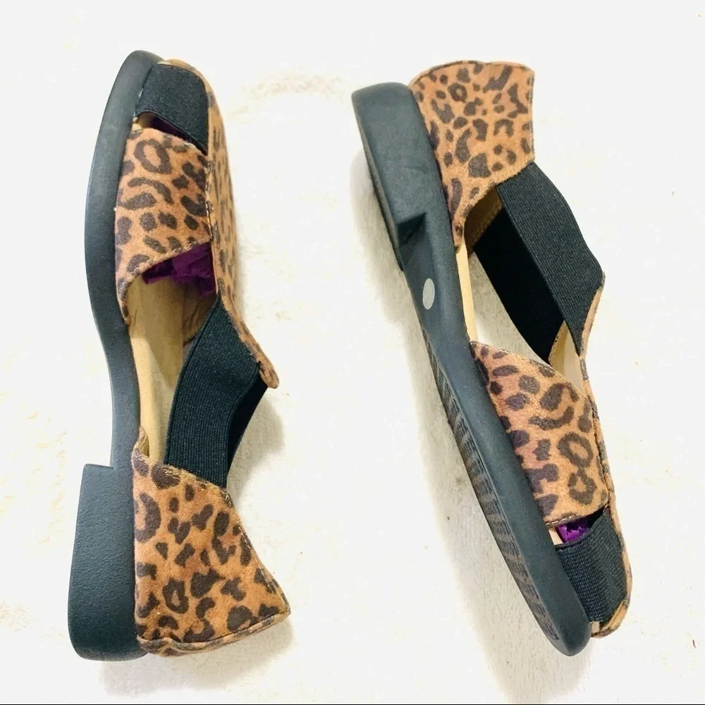 MICHELLE D Fisherman leopard sandals women size 6